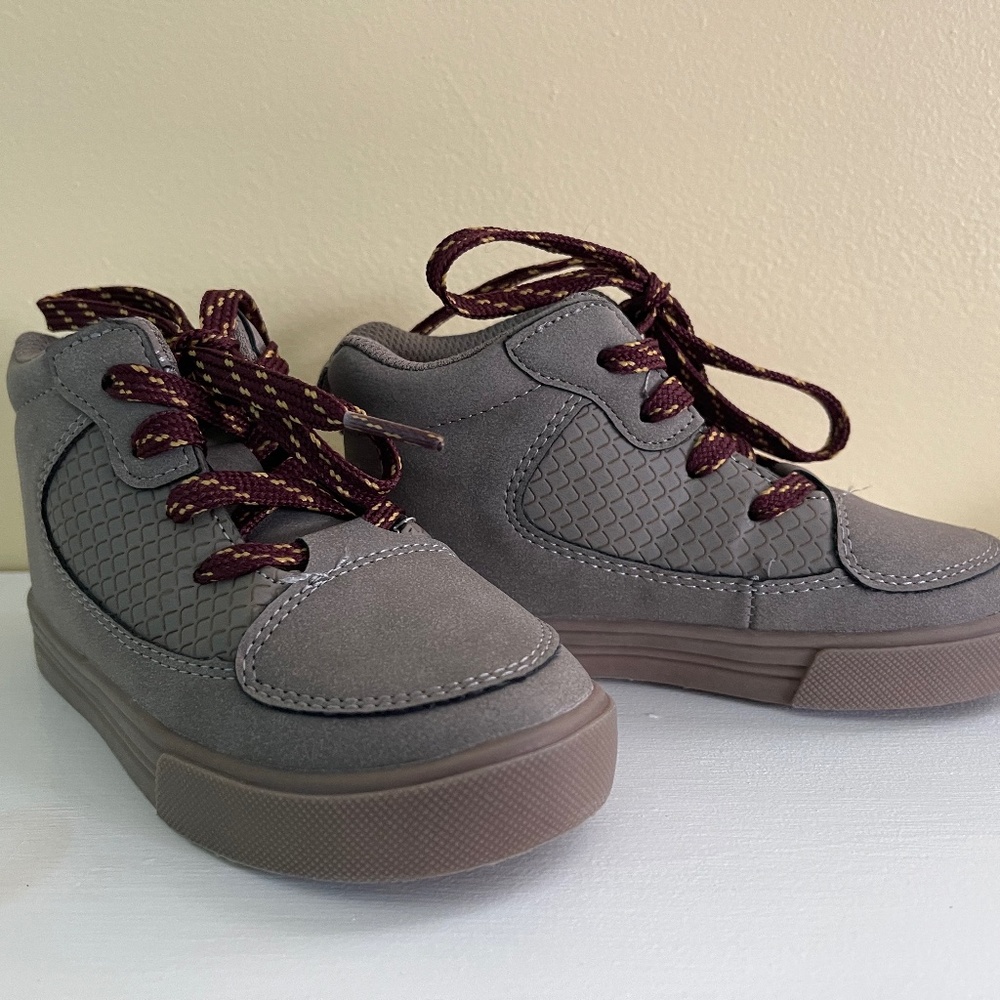 Oshkosh toddler boots